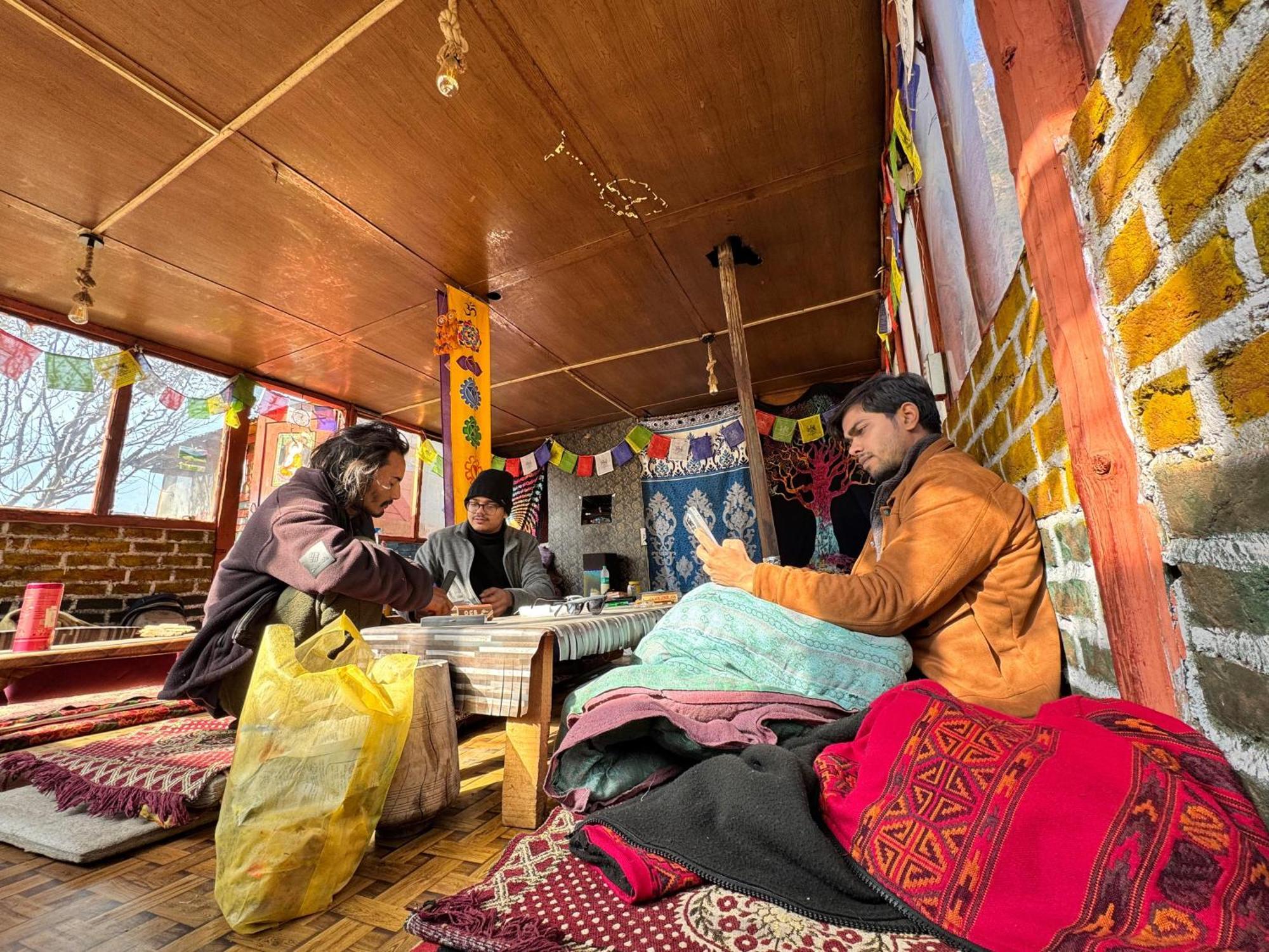 Hippy Hyde Kalga Hotel Kalgha Ngoại thất bức ảnh